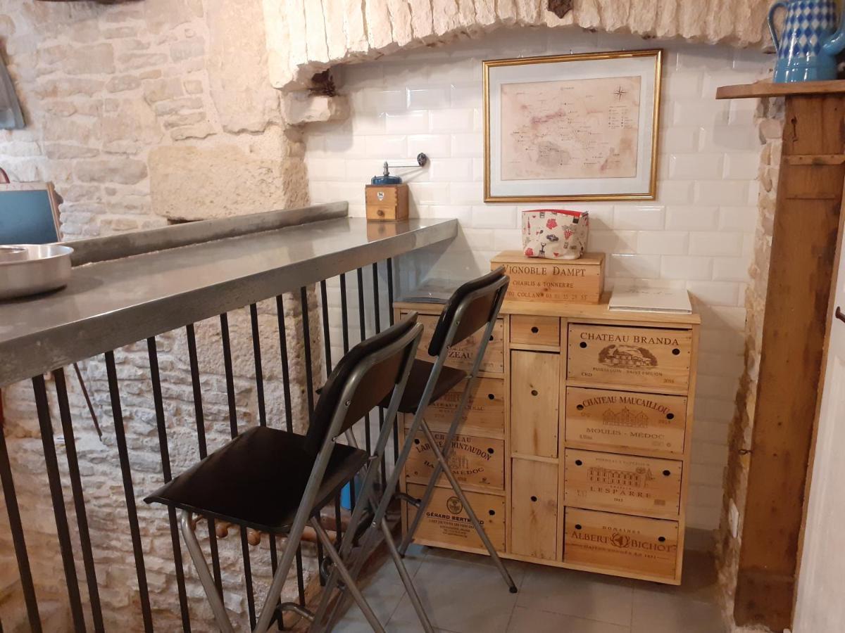 La Petite Sentence De Noyers Exterior photo