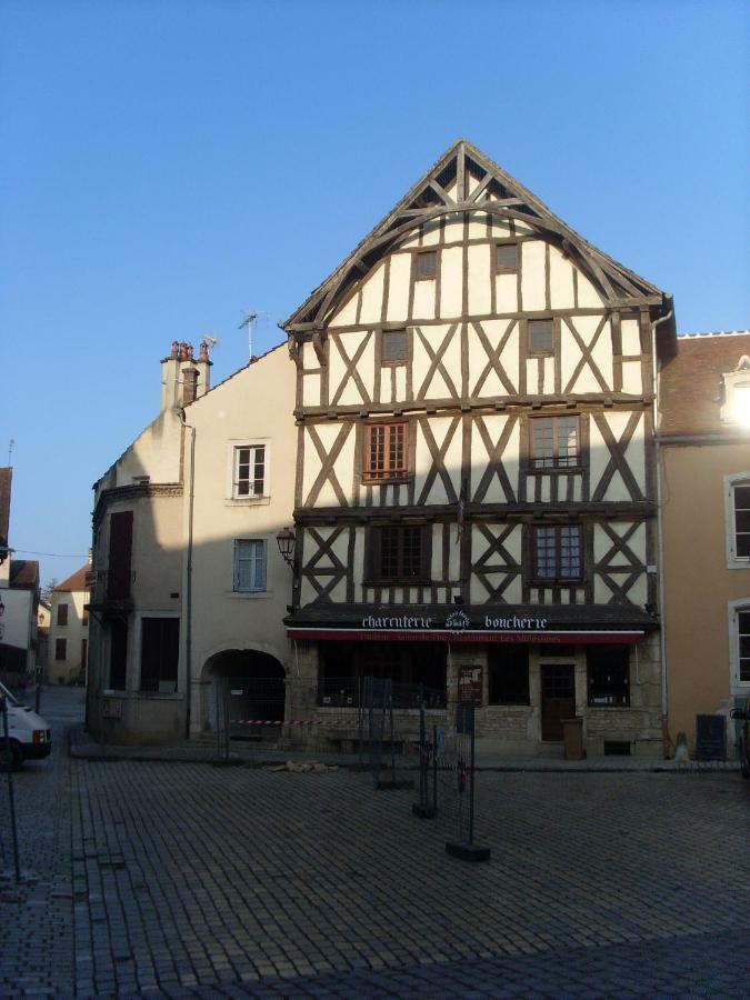 La Petite Sentence De Noyers Exterior photo